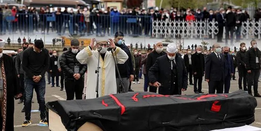 Haydar Baş son yolculuğuna uğurlandı!