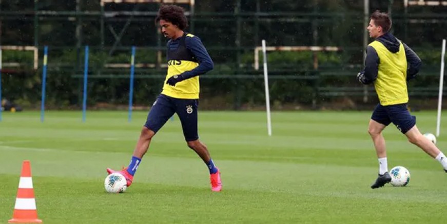 Fenerbahçe kampa giriyor