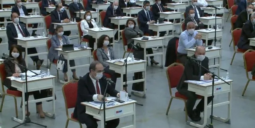 İBB sosyal yardım taleplerini durdurdu