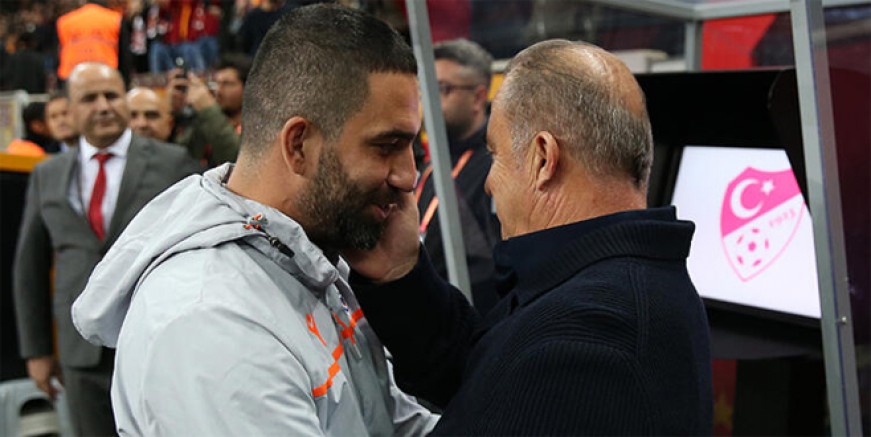 Arda Turan Galatasaray’a imzayı atıyor