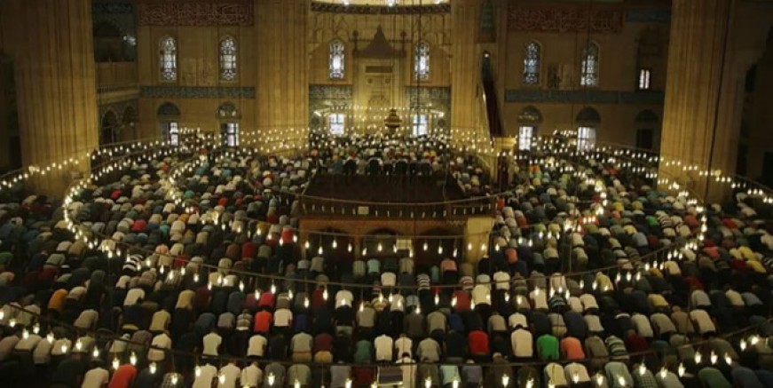Bilim kurulu üyesinden bayram namazı uyarısı