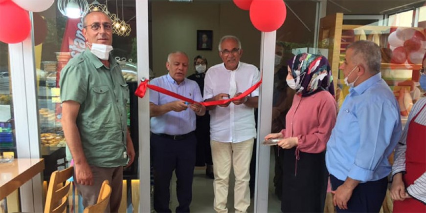 Efsane Kent Pastanesi yeni yerinde açıldı