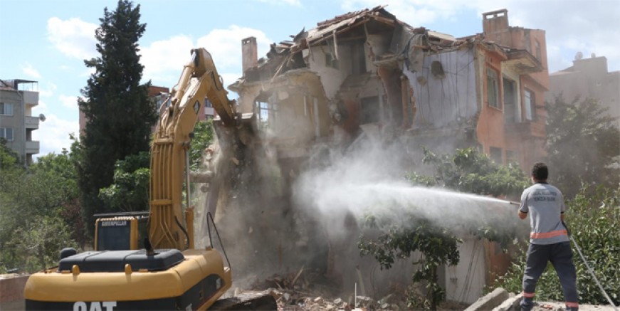 Kartal’da metruk binalara geçit yok
