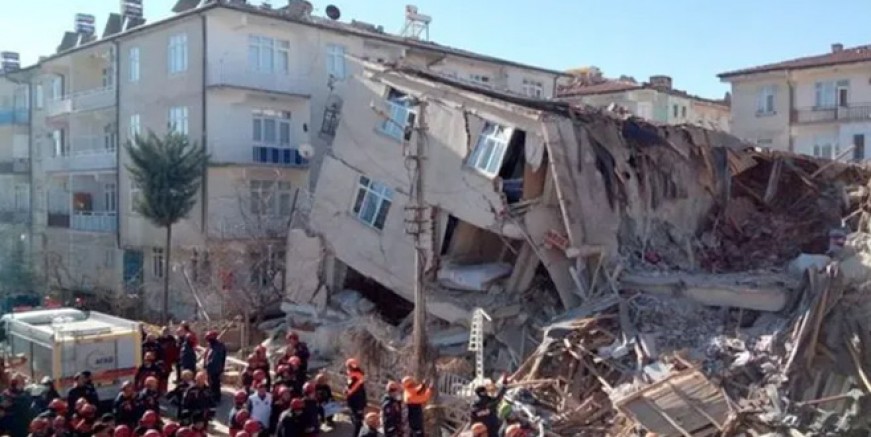 Naci Görür’den ürküten İstanbul depremi uyarısı