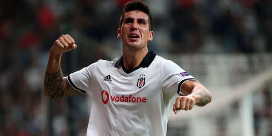 Beşiktaş Enzo Roco ile yollarını ayırdı!