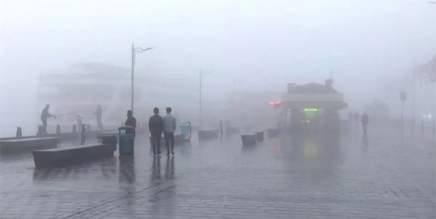 İstanbul pazar sabahına sisle uyandı