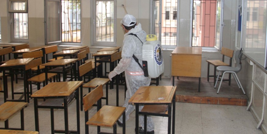 Kartal Belediyesi okulları yüz yüze eğitime hazırladı