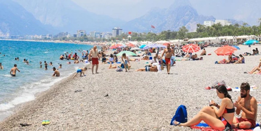 Turizm gelirleri dibe vurdu!