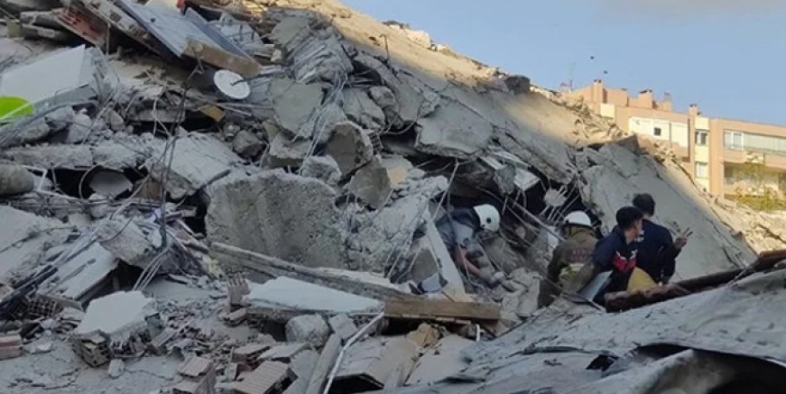 İzmir depreminde yıkılan binalara jet soruşturma