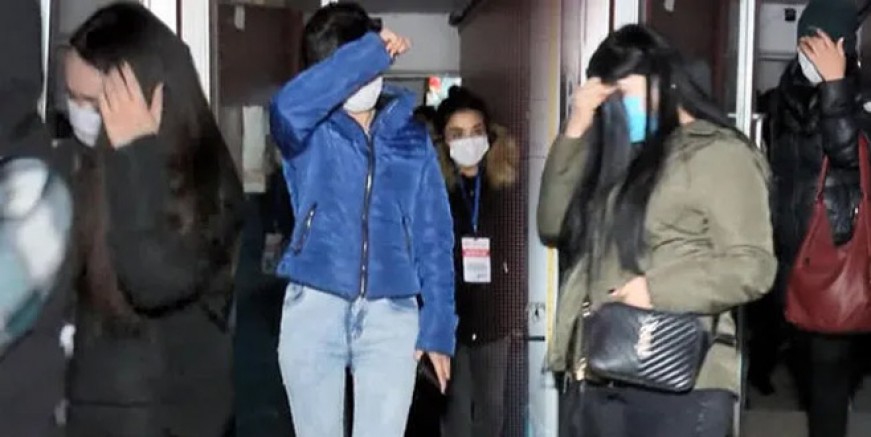 Kartal’da korona partisine polis baskını