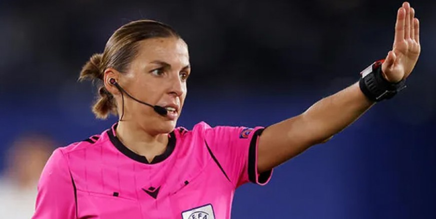 Şampiyonlar Ligi’nde ilk kadın hakem