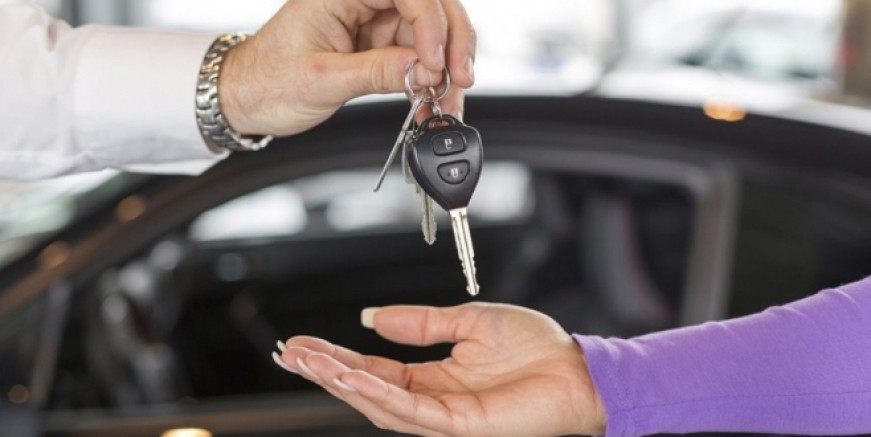 İkinci el otomobil fiyatları nihayet düşüşe geçti