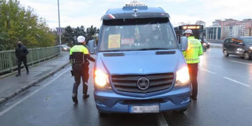 Toplu ulaşımda sosyal mesafe yine unutuldu!