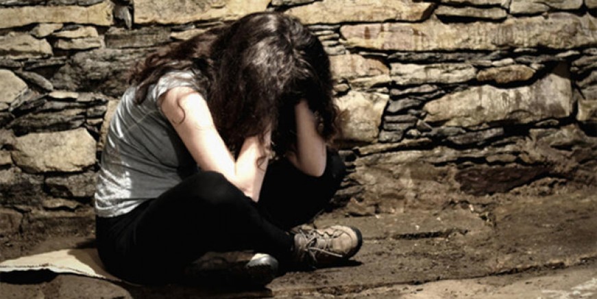 Esenler otogarında genç kıza iğrenç tuzak!