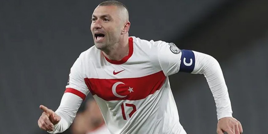 Burak Yılmaz Fransa’da manşetlerde!