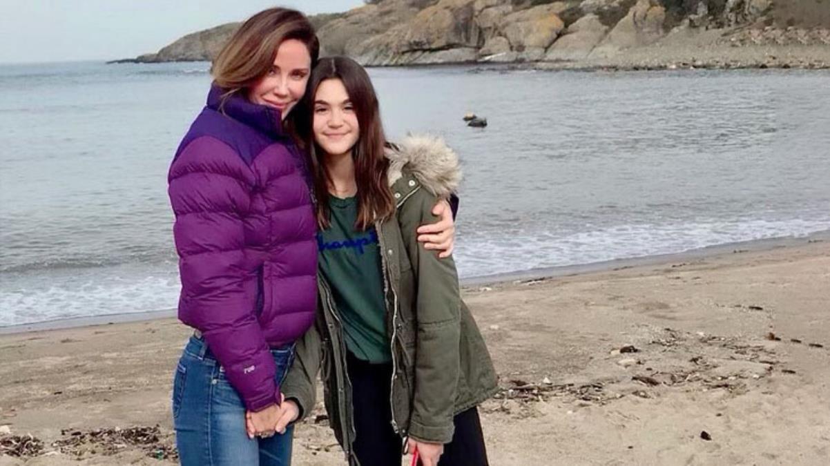 Demet Şener’in kızı boyunu aştı