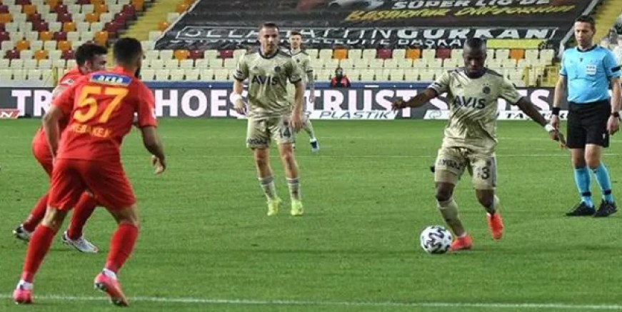 Fenerbahçe Malatya’da direklere takıldı