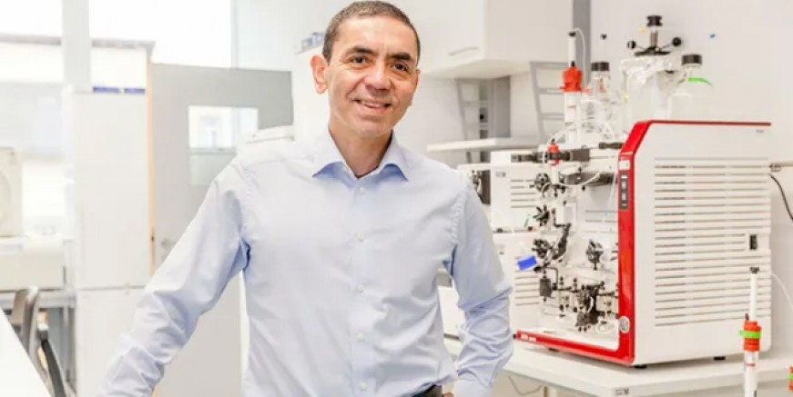 Uğur Şahin ‘Aşıları stoklamayın hemen kullanın’