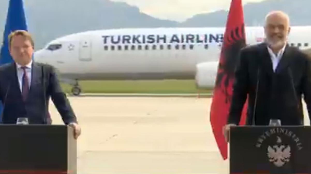 AB’nin basın toplantısında THY sürprizi!