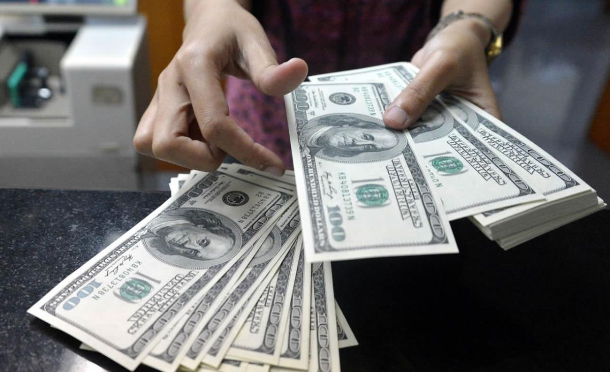 Dolar yeniden uçuşa geçti!