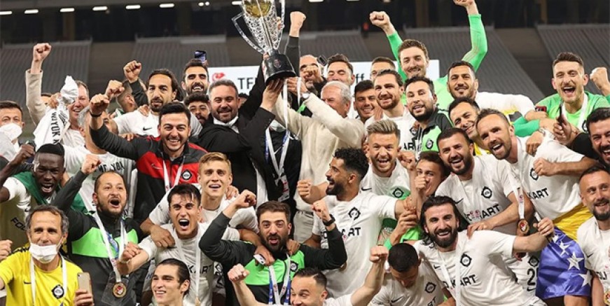 Altay 18 yıl sonra Süper Lig’de