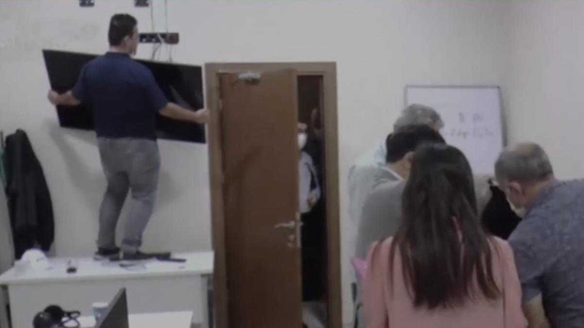 Ekrem İmamoğlu Akit TV’ye haciz koydurdu