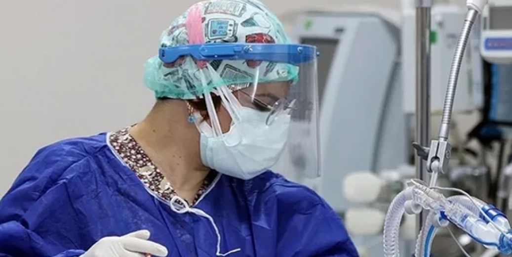 Türkiye’de  koronavirüs nedeniyle 49 kişi vefat etti