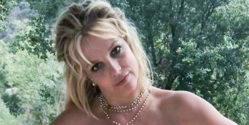 Britney Spears çırılçıplak fotoğraf paylaştı!