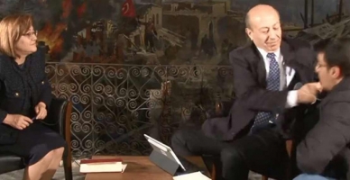 Muharrem Sarıkaya gazeteciye tokat attı