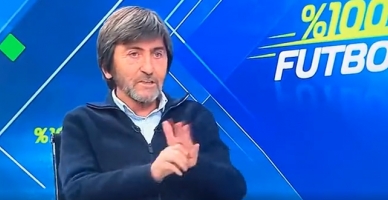 Rıdvan Dilmen’den canlı yayında olay hareket