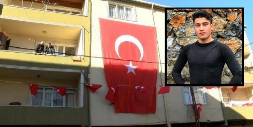 Sancaktepe şehit İdris Aksöz’e ağlıyor!