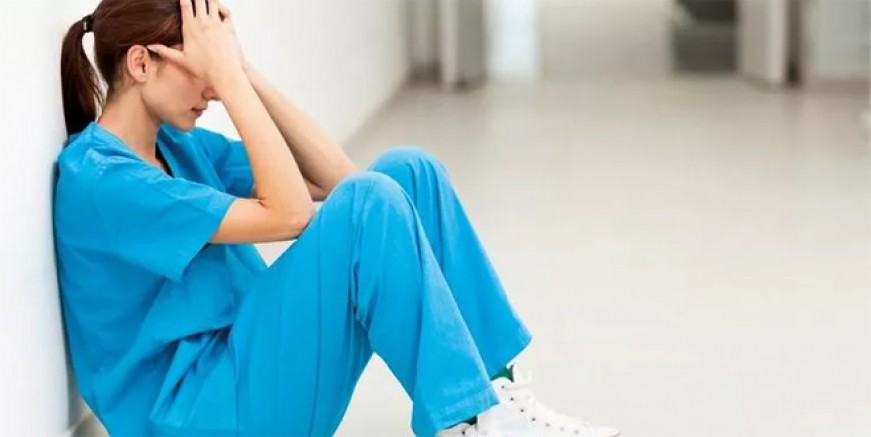 Doktora ve kadına el kaldıran fena yanacak!