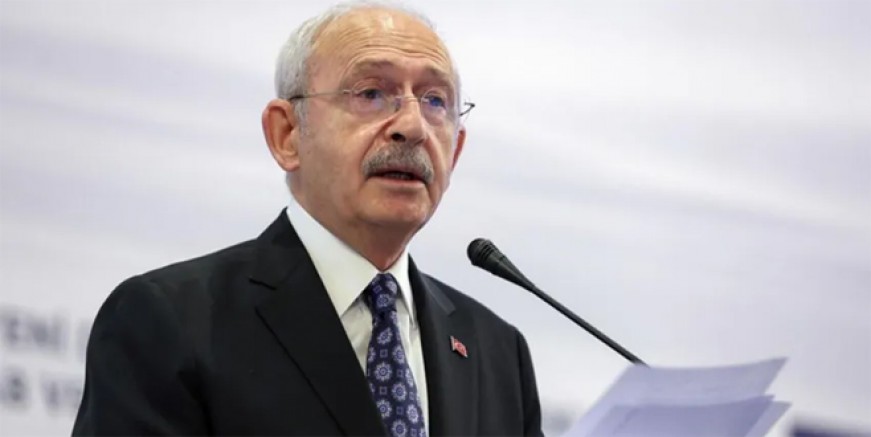 CHP lideri Kılıçdaroğlu rozetini çıkartıyor!