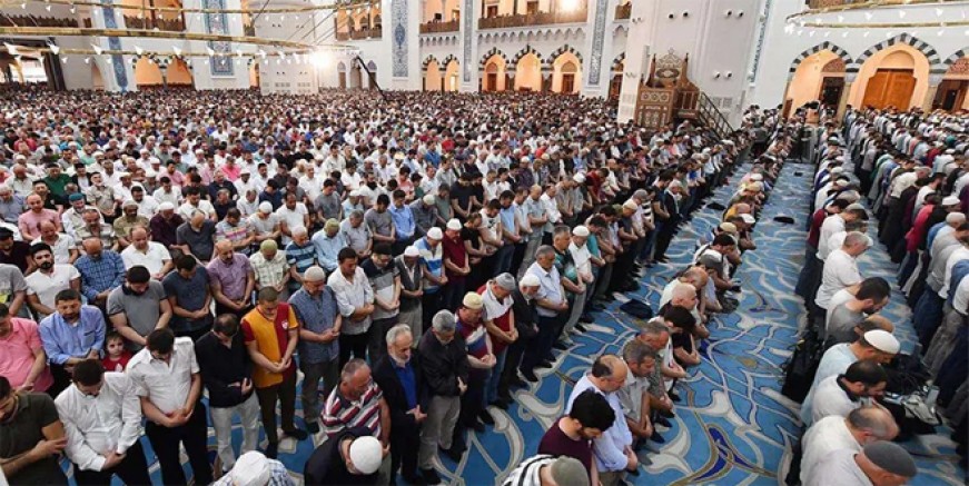 Bayram namazı saat kaçta kılınacak?