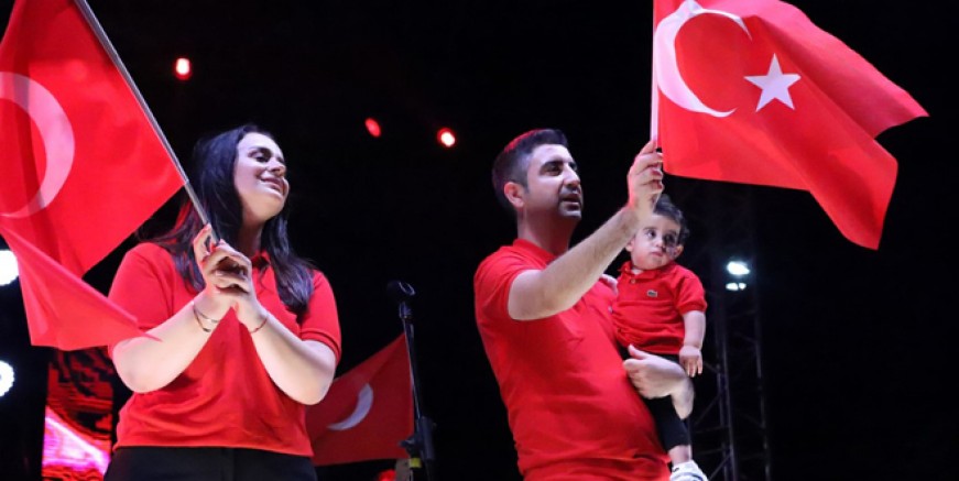 Büyük Zafer coşkusu Kartal’a sığmadı