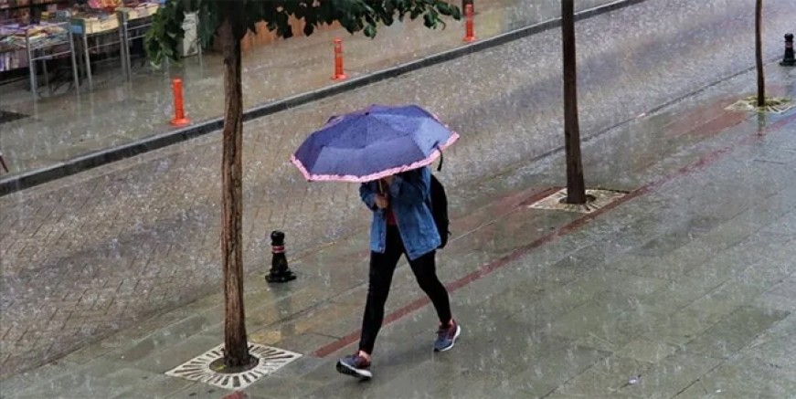İstanbul’a sağanak yağış geri geliyor