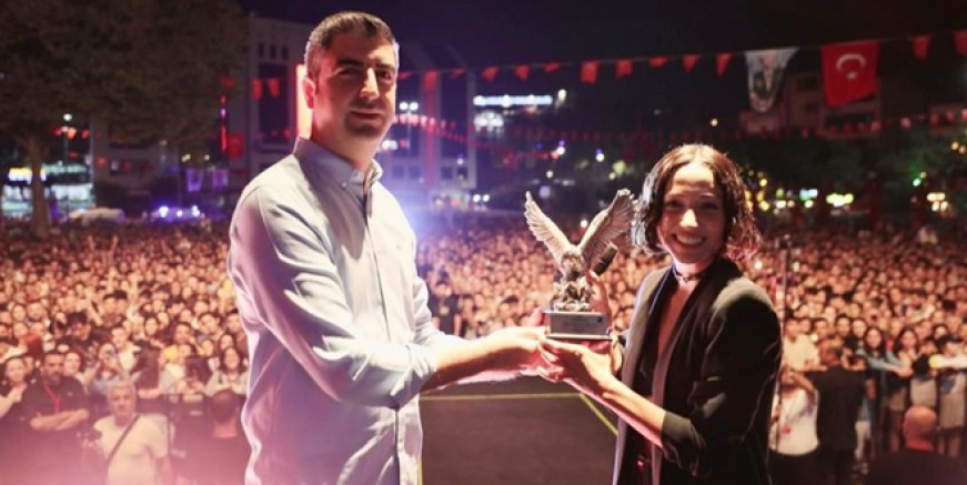 Kartal’da Zeynep Bastık coşkusu