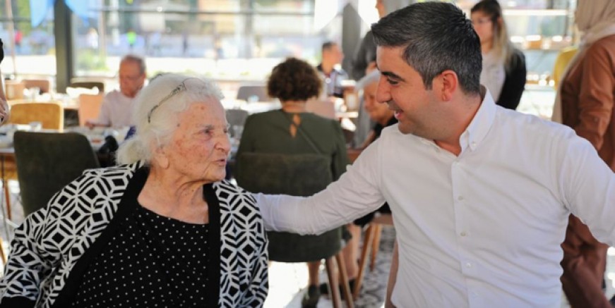 Gökhan Yüksel ‘Her zaman yaşlılarımızın yanındayız’