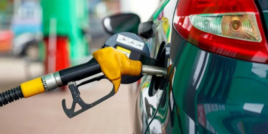 Benzine bir indirim daha geldi