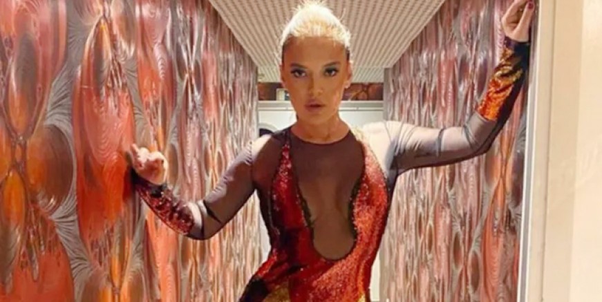 Demet Akalın trafikte tacize uğradı