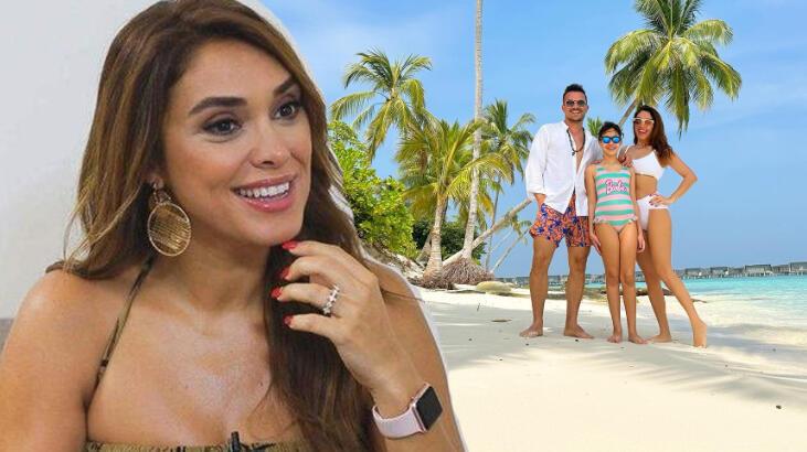 Zuhal Topal  bikinili poz verdi