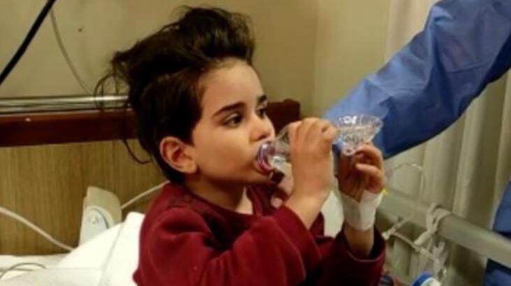 5 yaşındaki Mir Berzan 73 saat sonra enkazdan çıkarıldı