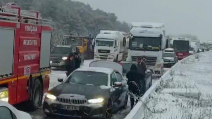 Anadolu Otoyolu’nda zincirleme kaza!