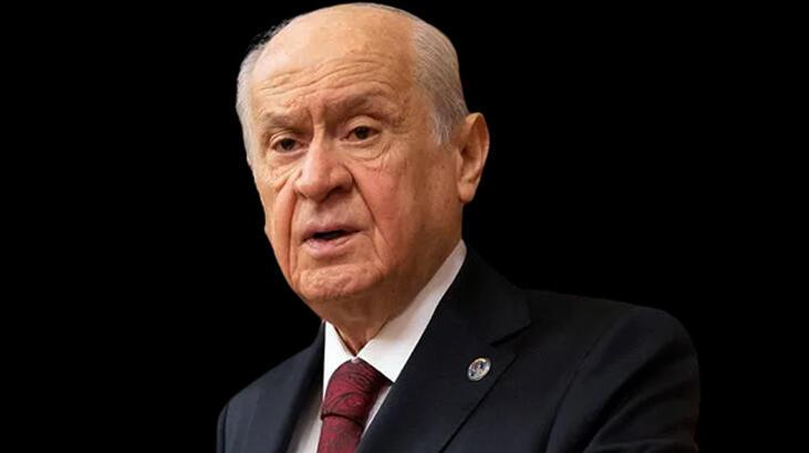 Bahçeli: Tribünden istifa sloganları atılması şuursuzluktur