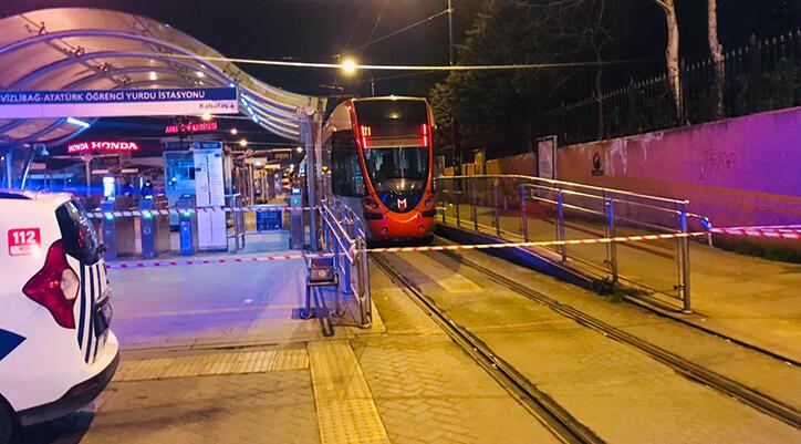 Cevizlibağ’da tramvay raydan çıktı!