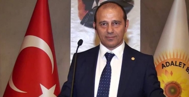 İrfan Uzun Cumhurbaşkanlığına aday