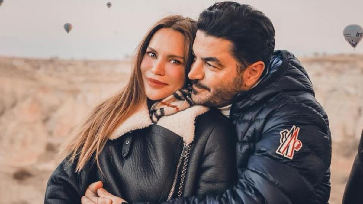 Ebru Şallı ve Uğur Akkuş dudak dudağa