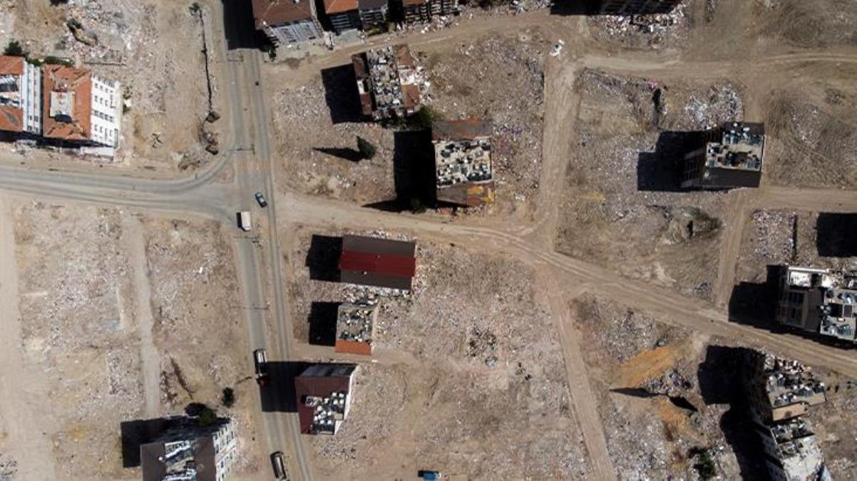 Hatay’da enkaz kalktı, koca şehir adeta dümdüz oldu!