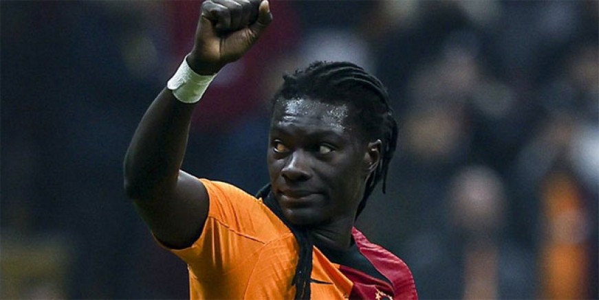 Galatasaray’da Gomis depremi!