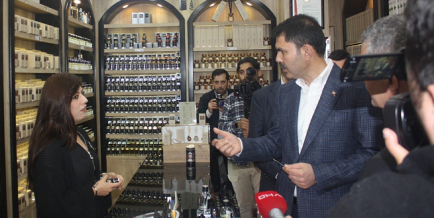 Kartal’da Murat Kurum’a yoğun ilgi